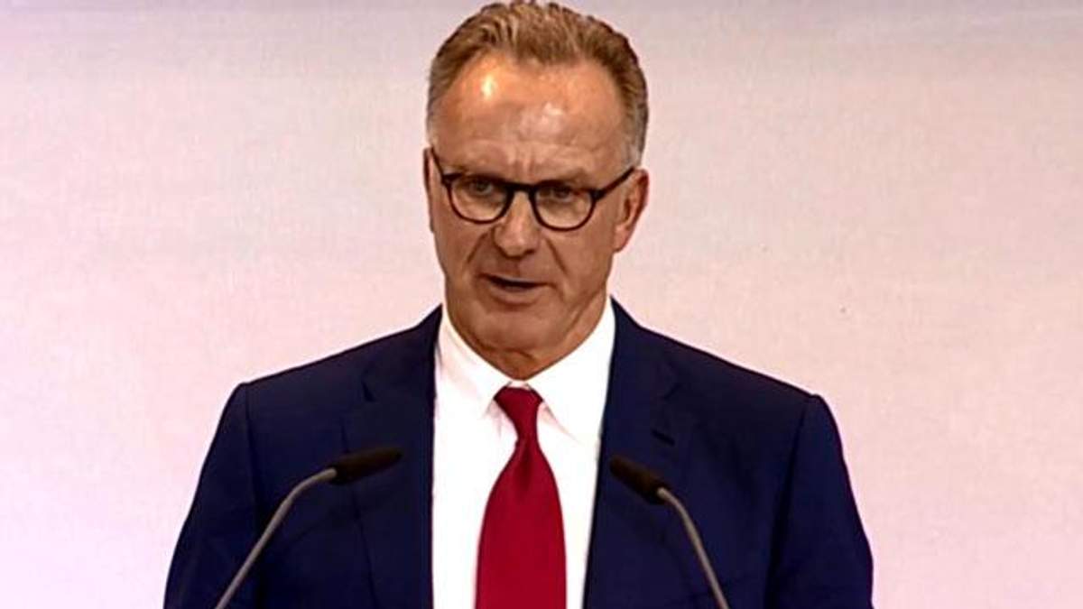 Спортивний огляд: "гуманітарка" від "Баварії", болід майбутнього від "Феррарі"