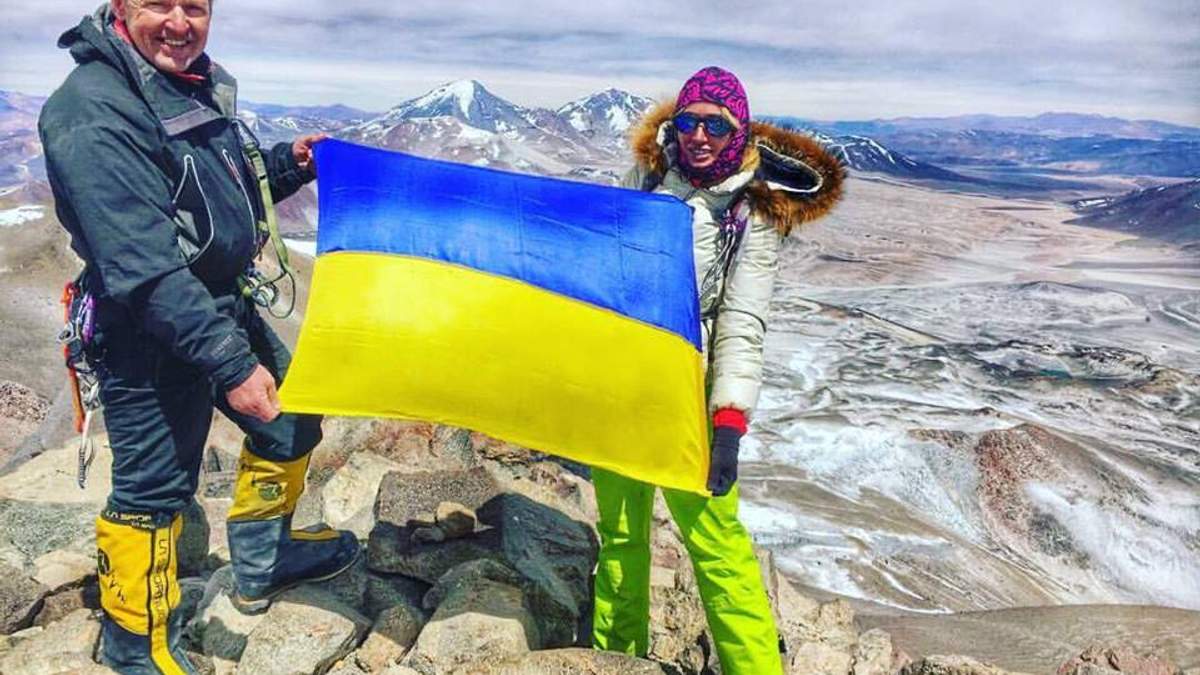 Обмороження, сліпота і смерть: українські альпіністи розповіли про деталі підкорення Евересту