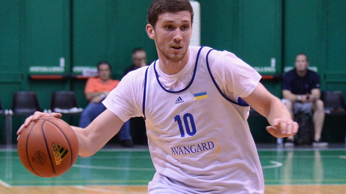 Игрок НБА Михайлюк поддержал сборную Украины перед важным матчем с Черногорией