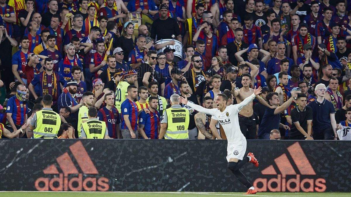 "Валенсия" победила "Барселону" в финале Кубка Испании: видео