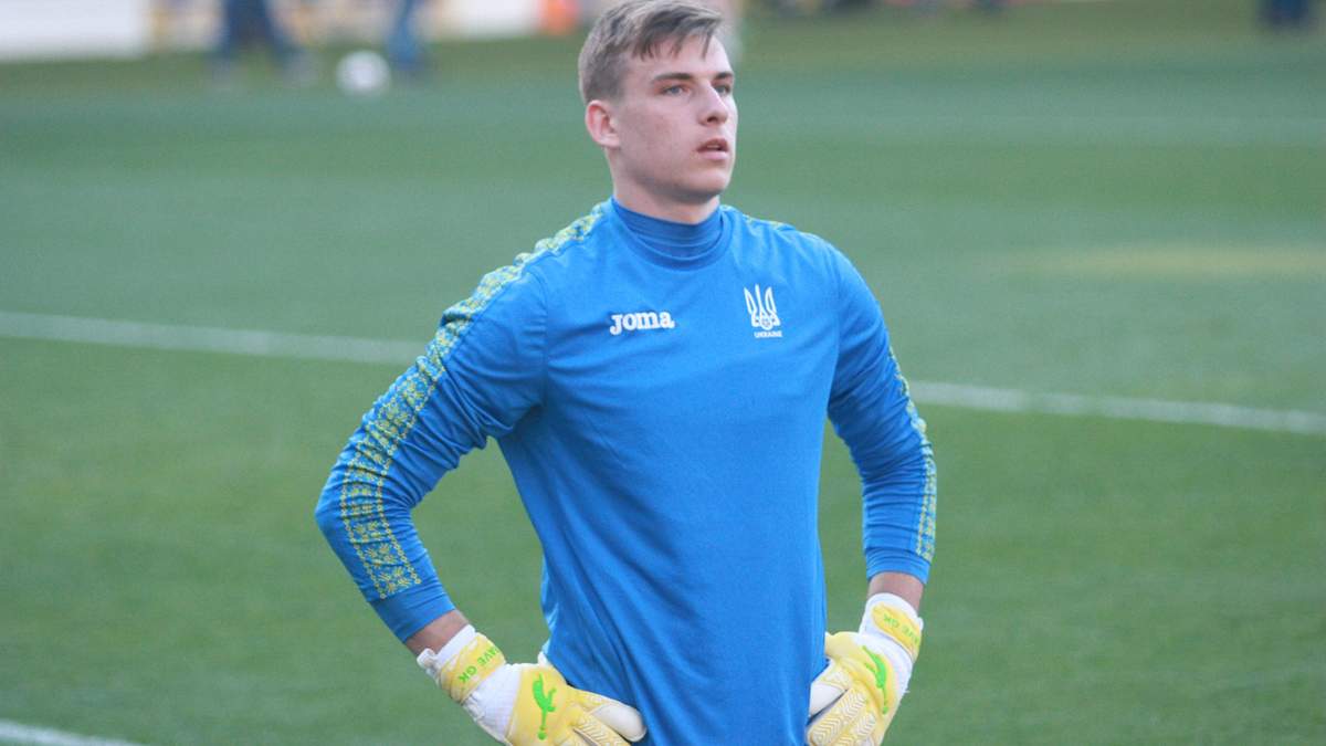 Луніна покарали копняками на тренуванні збірної України - відео