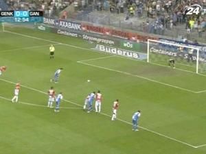 "Генк" продовжує лідирувати у чемпіонській гонці "Генк" продовжує лідирувати у чемпіонській гонці