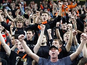 На виїзді з Києва один з вболівальників "Шахтаря" отримав серйозне поранення На виїзді з Києва один з вболівальників "Шахтаря" отримав серйозне поранення