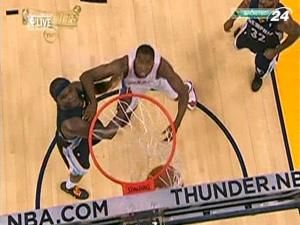 "Оклахома" впервые вышла вперед в серии против "Мемфиса" "Оклахома" впервые вышла вперед в серии против "Мемфиса"