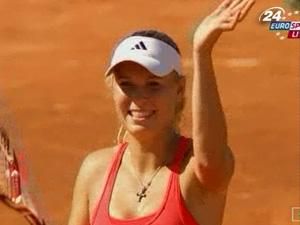 Каролін Возняцкі пробилась до півфіналу Каролін Возняцкі пробилась до півфіналу