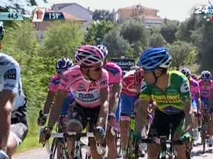 Победа на этапе досталась французу Джону Гарде