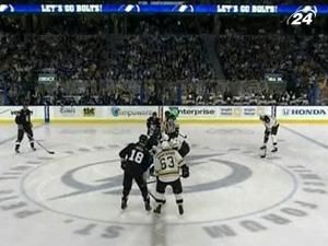 "Тампа-Бей" зрівняла серію проти "Бостона" "Тампа-Бей" зрівняла серію проти "Бостона"