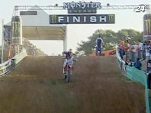 Действующий чемпион Антонио Кайроли сократил отставание от лидера Действующий чемпион Антонио Кайроли сократил отставание от лидера