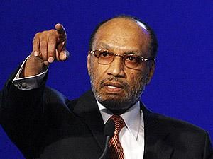 Кандидат на пост президента ФИФА отвергает обвинения в коррупции Кандидат на пост президента ФИФА отвергает обвинения в коррупции