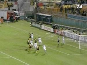 "Пеньяроль" мінімально переграв "Велес Сарсфілд" "Пеньяроль" мінімально переграв "Велес Сарсфілд"