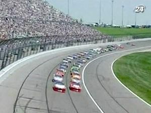 Бред Каселовскі виграв дебютну гонку в сезоні Бред Каселовскі виграв дебютну гонку в сезоні