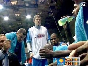 "Азовмаш" отпустил всех легионеров "Азовмаш" отпустил всех легионеров