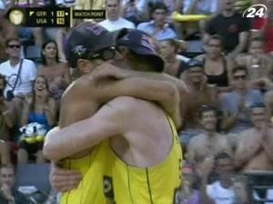 Німці вибили перших сіяних турніру з пляжного волейболу Німці вибили перших сіяних турніру з пляжного волейболу