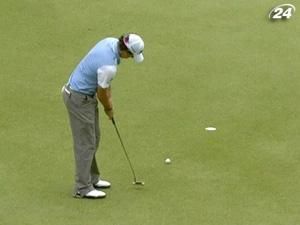 Рори Макилрой укрепил лидерство в третьем раунде Рори Макилрой укрепил лидерство в третьем раунде