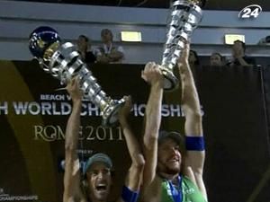 Оба "золота" завоевали бразильские дуэты в финале матча по пляжному волейболу Оба "золота" завоевали бразильские дуэты в финале матча по пляжному волейболу