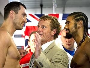 Зважування: Кличко на 13,5 кілограмів важчий за Хея Зважування: Кличко на 13,5 кілограмів важчий за Хея