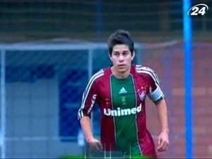 "Гуанчжоу" установил трансферный рекорд Китая "Гуанчжоу" установил трансферный рекорд Китая