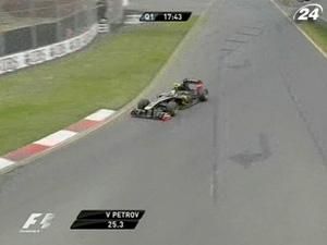 Виталий Петров пока не может тестировать новый выхлоп Виталий Петров пока не может тестировать новый выхлоп