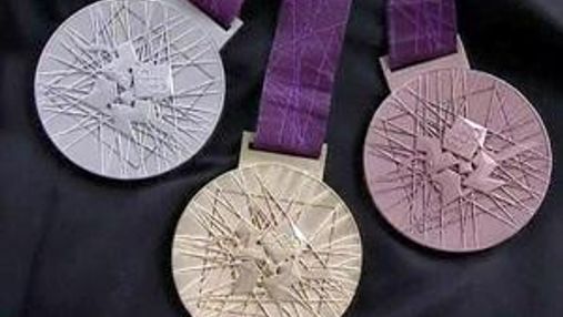В Лондоне презентовали медали на Олимпийские игры 2012 года