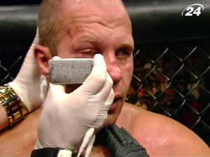 ММА: Емельяненко впервые в карьере проиграл нокаутом