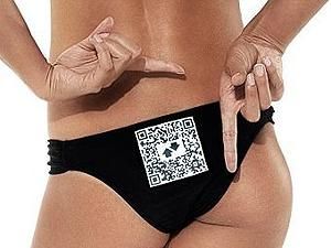 Пляжні волейболістки забрендували бікіні QR-кодом Пляжні волейболістки забрендували бікіні QR-кодом