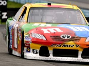 Буш не имел равных в квалификации заокеанской серии гонок NASCAR