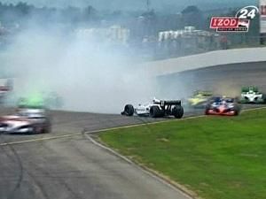 Indycar: Более десяти гонщиков прекратили борьбу досрочно