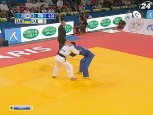 Георгій Зантарая, попри травму, виборов "бронзу" Георгій Зантарая, попри травму, виборов "бронзу"