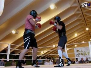 Виталий Кличко продолжает подготовку к бою против Адамека Виталий Кличко продолжает подготовку к бою против Адамека