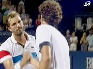 Жульен Беннету пробился в финал соревнований Winston-Salem Open Жульен Беннету пробился в финал соревнований Winston-Salem Open