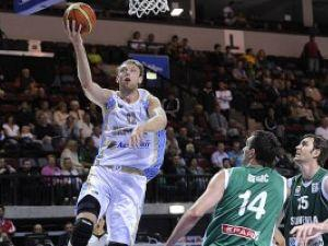 Украина одержала первую победу на Евробаскете-2011