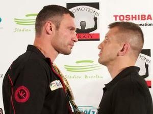 Дуель поглядів: Кличко переміг Адамека (ВІДЕО) Дуель поглядів: Кличко переміг Адамека (ВІДЕО)