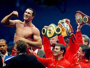 Кличко советует есть каши и пить зеленый чай, а не кофе