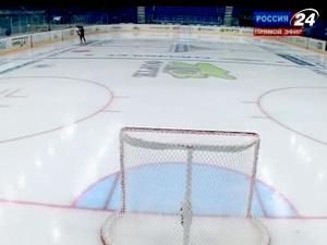 Перший матч сезону Континентальної хокейної ліги зупинили через авіатрагедію Перший матч сезону Континентальної хокейної ліги зупинили через авіатрагедію