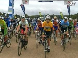 Марк Кавендіш втратив "золоту" майку лідера Марк Кавендіш втратив "золоту" майку лідера