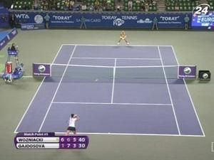 Тенісистка Каролін Возняцкі подолала 2-ге коло турніру Toray Pan Pacific Open Тенісистка Каролін Возняцкі подолала 2-ге коло турніру Toray Pan Pacific Open