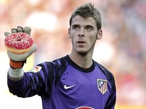 Воротар "МЮ" попався на крадіжці пампушка у супермаркеті Воротар "МЮ" попався на крадіжці пампушка у супермаркеті