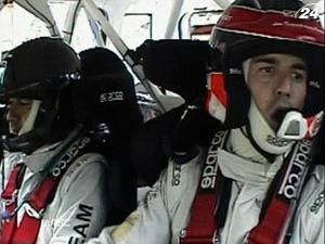 WRC 2011: Дані Сордо та Себастьян Ожьє ведуть боротьбу за перемогу