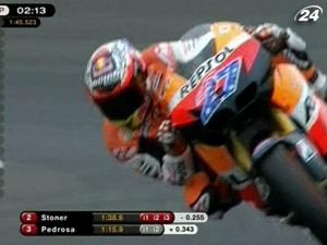 Moto GP: Кейси Стоунер получил десятый поул в сезоне Moto GP: Кейси Стоунер получил десятый поул в сезоне