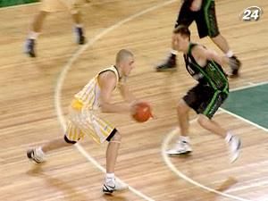 "Київ" та "Будівельник" провели дербі в рамках української Суперліги "Київ" та "Будівельник" провели дербі в рамках української Суперліги