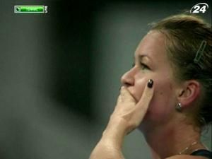 Теніс: Агнєшка Радванська, здолавши Пеннетту, пробилася до фіналу турніру Теніс: Агнєшка Радванська, здолавши Пеннетту, пробилася до фіналу турніру