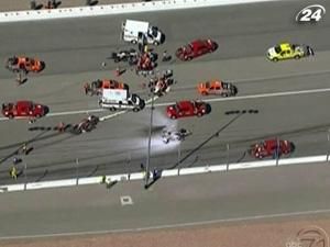 Indycar: Загинув чемпіон 2005 року Ден Велдон Indycar: Загинув чемпіон 2005 року Ден Велдон