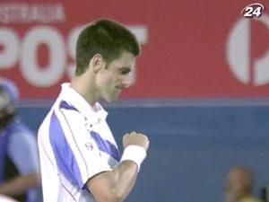 Тенісист Новак Джоковіч повернувся до тренувань Тенісист Новак Джоковіч повернувся до тренувань