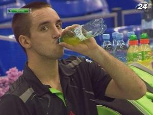 Действующий чемпион по теннису Виктор Троицки одолел первого соперника