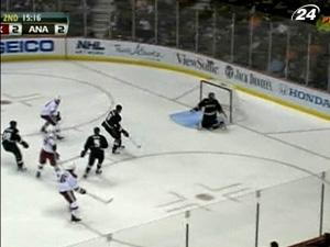 "Финикс" на выезде обыграл "Анахайм"