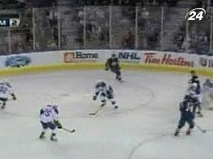 Хоккейный клуб "Эдмонтон" возглавил турнирную таблицу Западной конференции Хоккейный клуб "Эдмонтон" возглавил турнирную таблицу Западной конференции