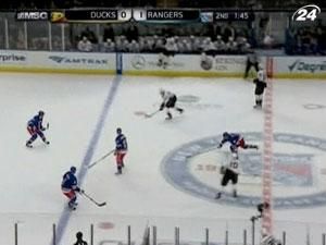 "Нью-Йорк Рейнджерс" обыграли "Анахайм" "Нью-Йорк Рейнджерс" обыграли "Анахайм"