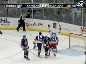 Хокейний клуб "Рейнджерс" тріумфував в нью-йоркському дербі Хокейний клуб "Рейнджерс" тріумфував в нью-йоркському дербі