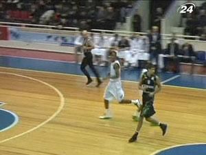 Суперліга: "Будівельник" закріпився на вершині таблиці, вигравши вшосте поспіль Суперліга: "Будівельник" закріпився на вершині таблиці, вигравши вшосте поспіль