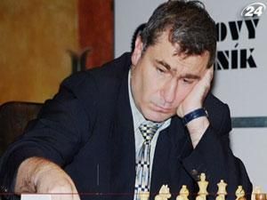 Шахматы: Иванчук начал турнир с победы над Свидлером